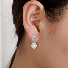 Load image into Gallery viewer, Eternal Kiss Pearl Earrings - Orchira Pearl Jewellery
