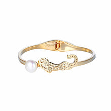 Load image into Gallery viewer, Leopard Wonder Pearl Bangle - Orchira Pearl Jewellery