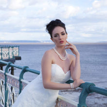 Load image into Gallery viewer, Maison Blanche Pearl Jewellery Set - Orchira Pearl Jewellery