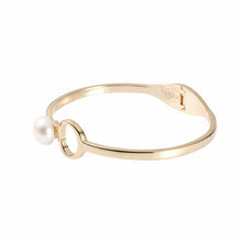 Load image into Gallery viewer, Talisman Orchira Pearl Bangle - Orchira Pearl Jewellery