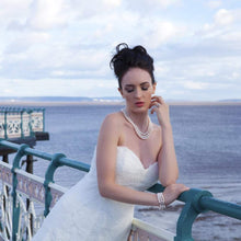 Load image into Gallery viewer, Maison Blanche Pearl Bracelet - Orchira Pearl Jewellery
